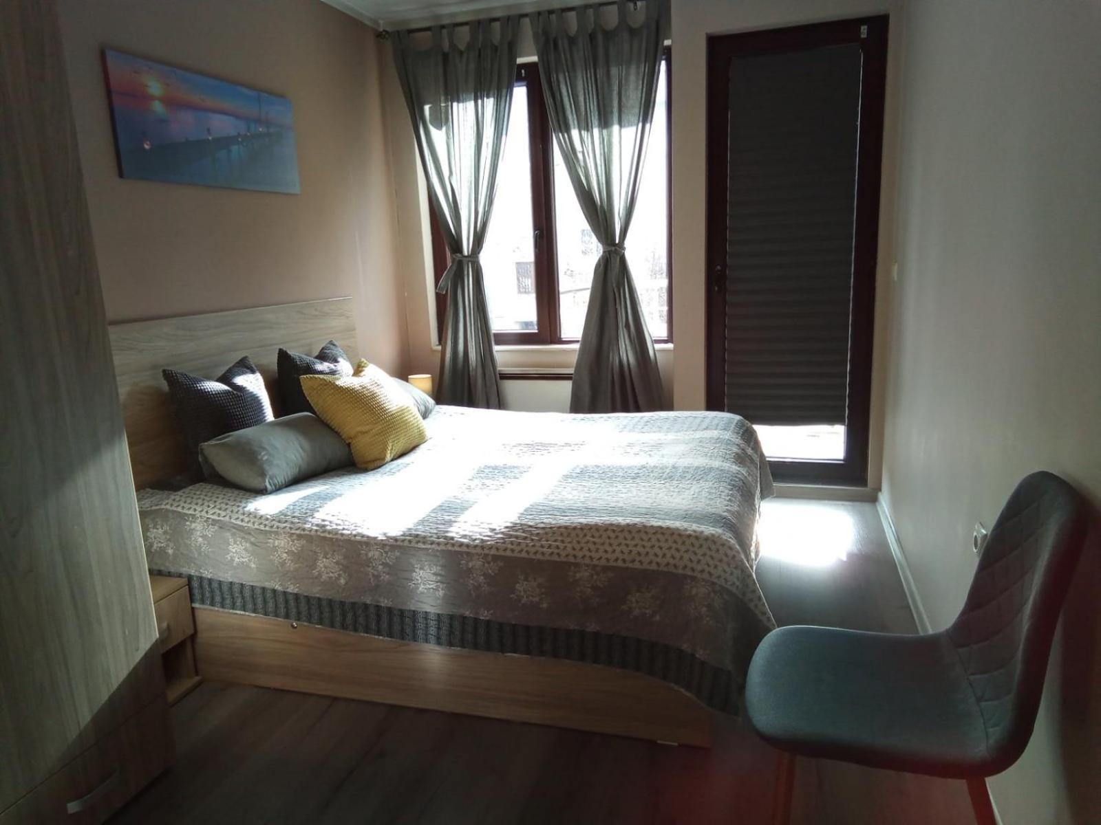 46 Apartment *