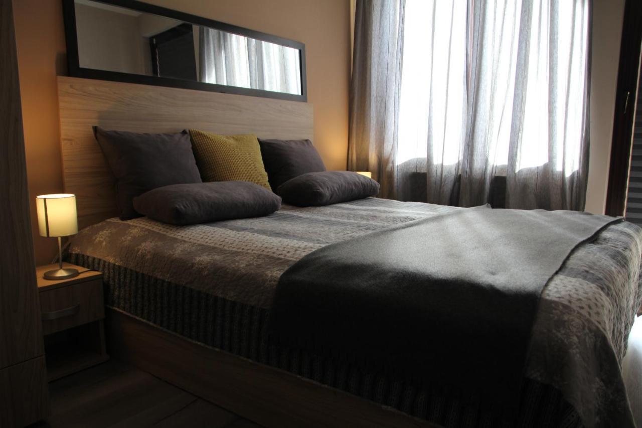 Apartment 46 *